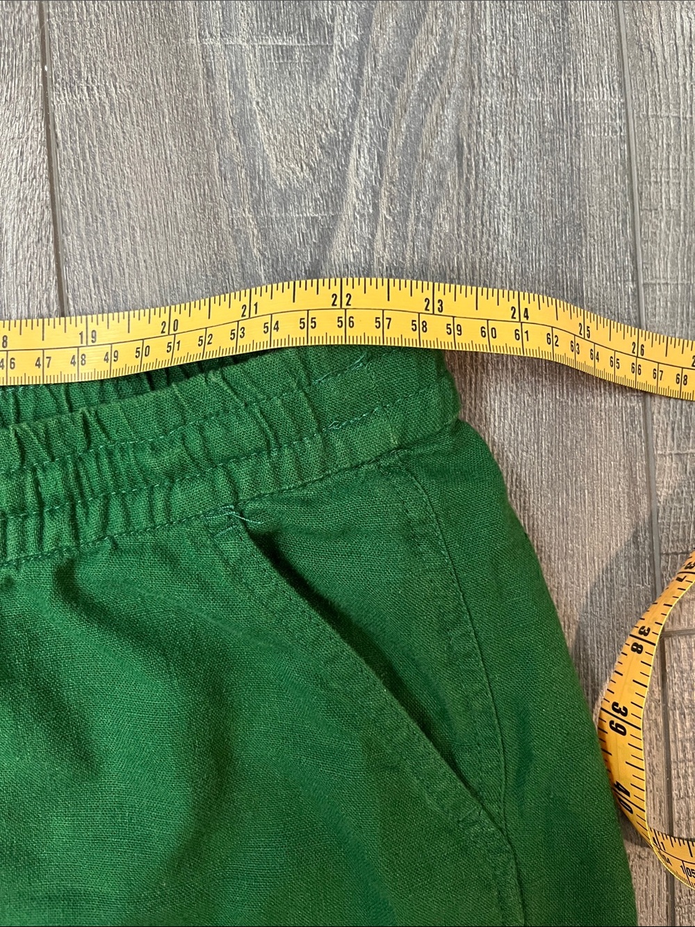 3/$15- J.Crew Linen Drawstring Shorts - Picture 3 of 3